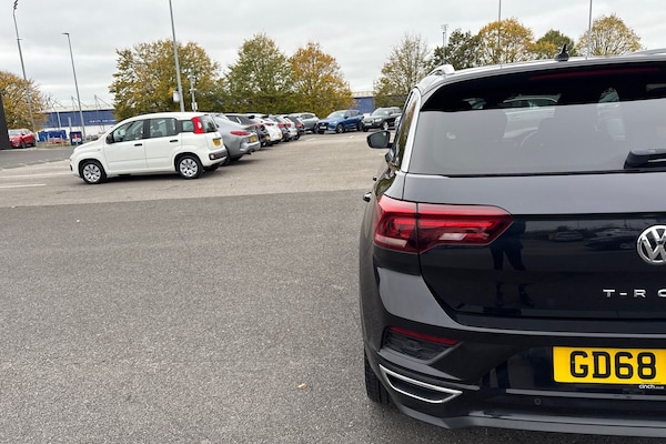 Used Volkswagen T-Roc 2019 for sale - 76256997: Photo 33