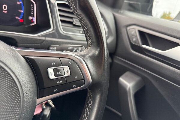 Used Volkswagen T-Roc 2019 for sale - 76256997: Photo 40