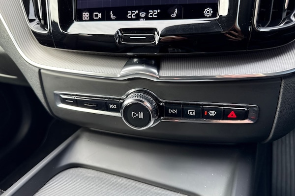 Used Volvo XC60 2021 for sale - 76106824: Photo 56