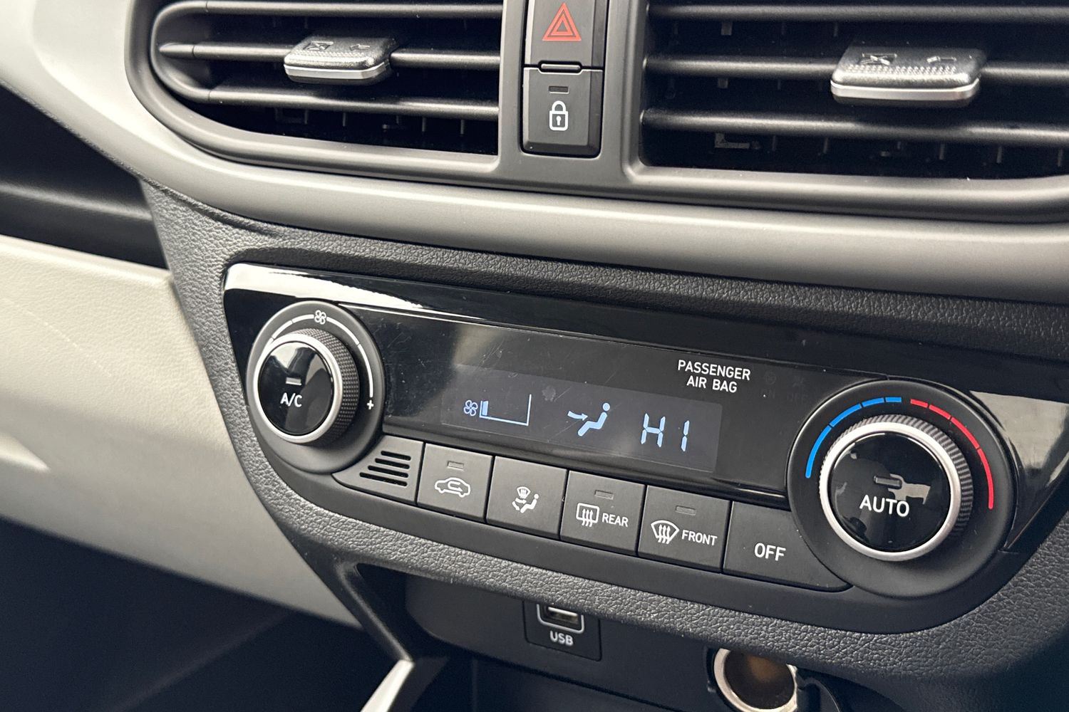 Used Hyundai i10 2023 for sale - 78043475: Photo 22