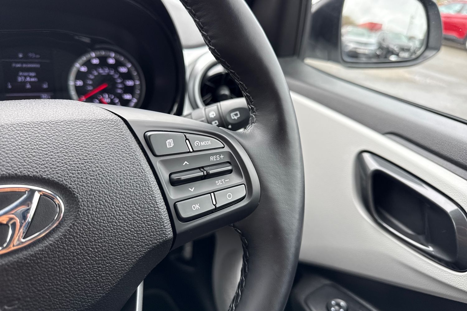 Used Hyundai i10 2023 for sale - 78043475: Photo 37