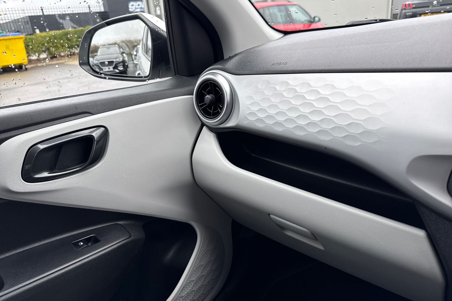 Used Hyundai i10 2023 for sale - 78043475: Photo 57