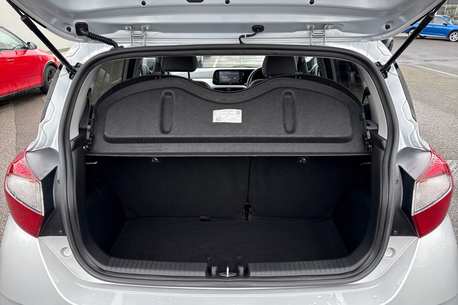 Used Hyundai i10 2023 for sale - 78043475: Photo 7