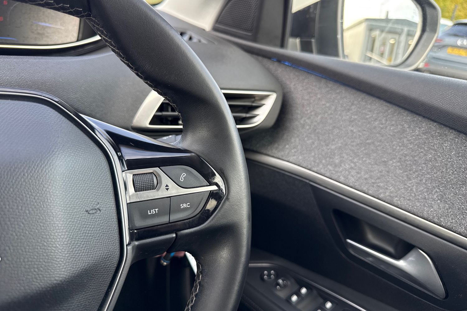 Used Peugeot 3008 2019 for sale - 76102168: Photo 38