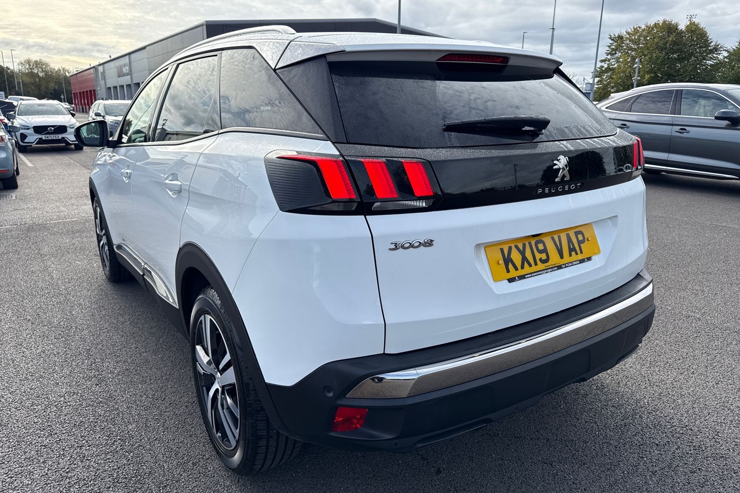 Used Peugeot 3008 2019 for sale - 76102168: Photo 8