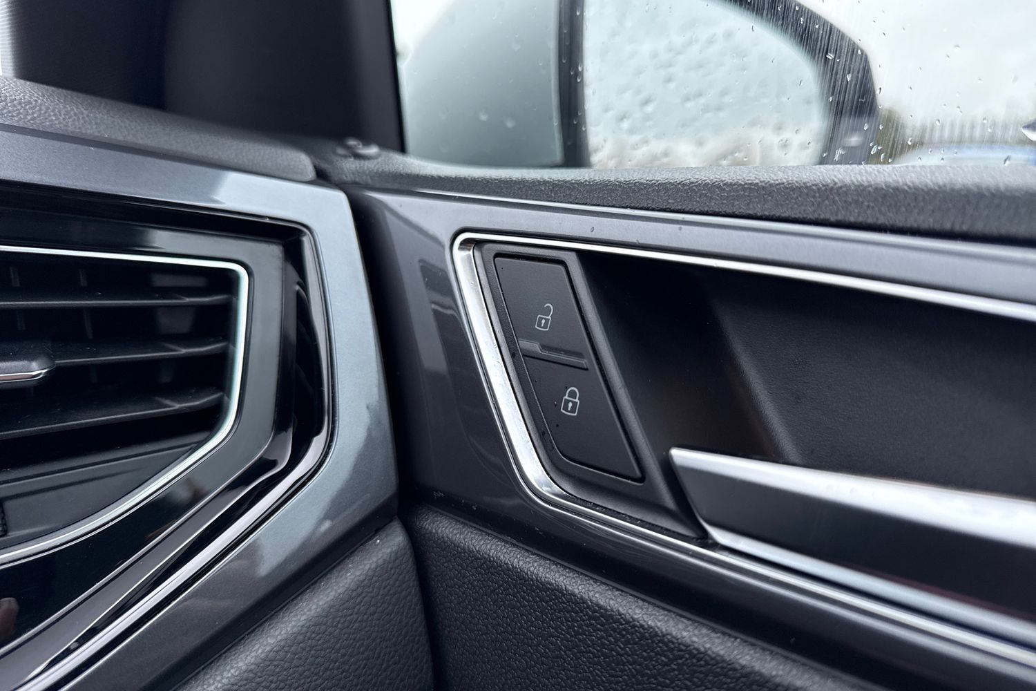 Used Volkswagen Polo 2018 for sale - 77294741: Photo 41