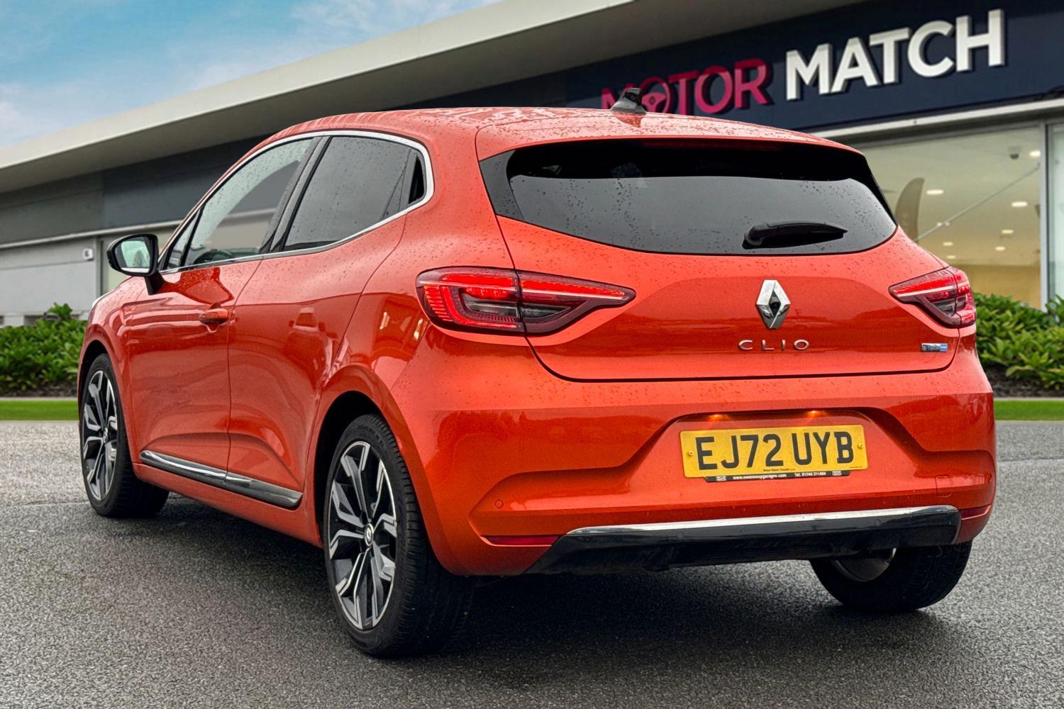 Used Renault Clio 2022 for sale - 76985233: Photo 2