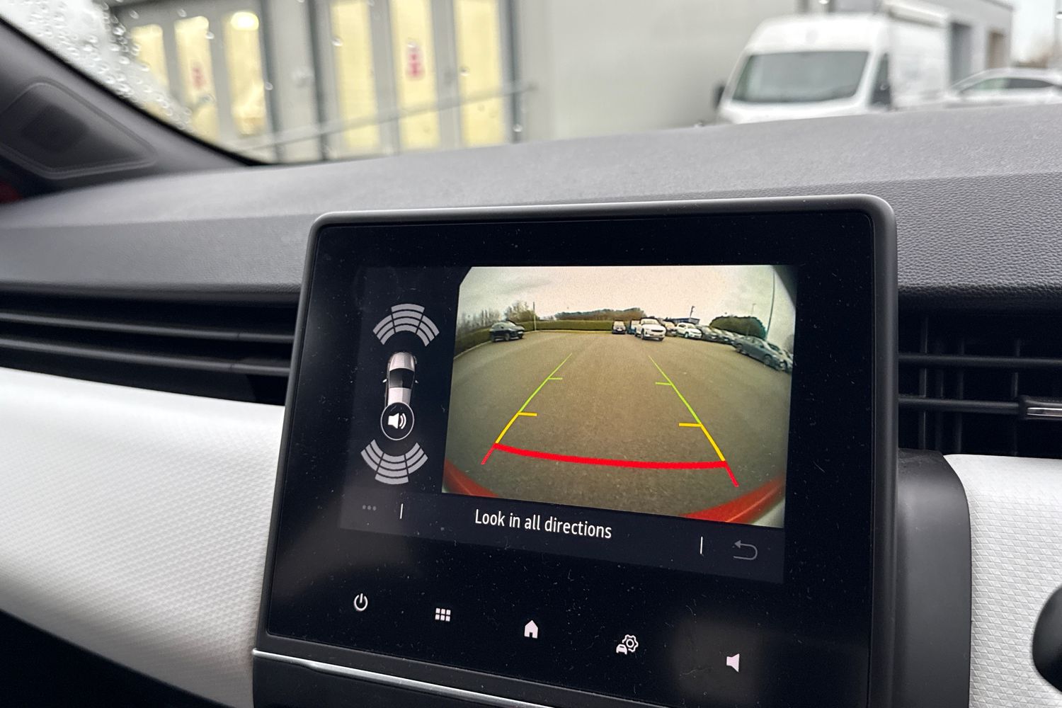 Used Renault Clio 2022 for sale - 76985233: Photo 51