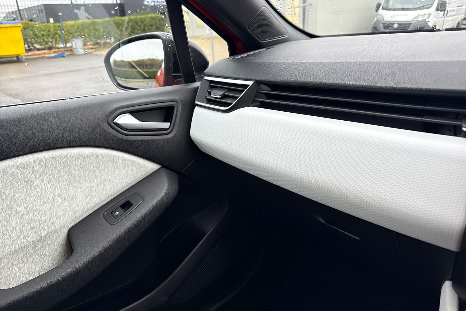 Used Renault Clio 2022 for sale - 76985233: Photo 59