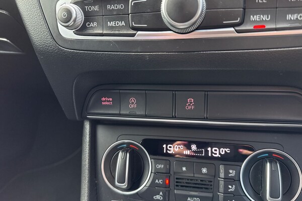 Used Audi Q3 2016 for sale - 76182124: Photo 55