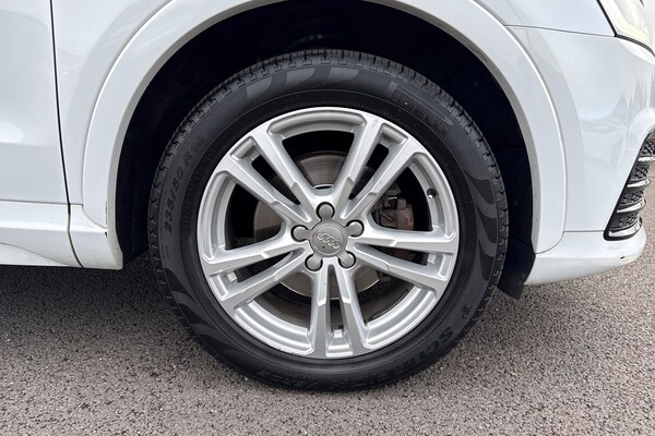 Used Audi Q3 2016 for sale - 76182124: Photo 9