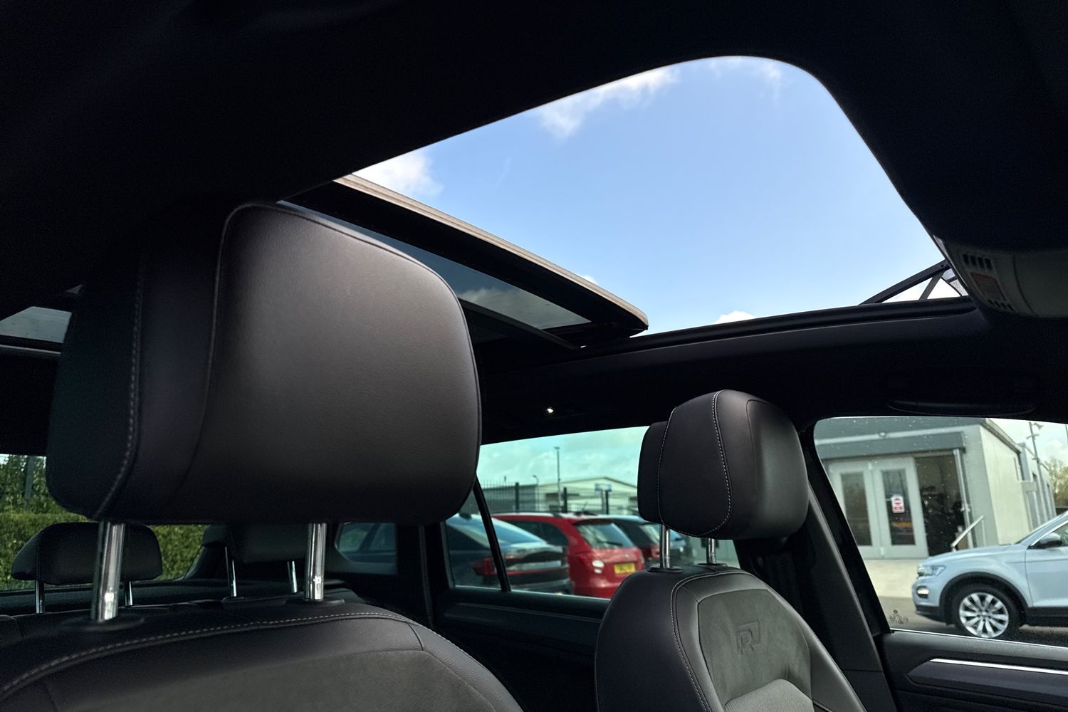 Used Volkswagen Tiguan 2018 for sale - 78070010: Photo 37