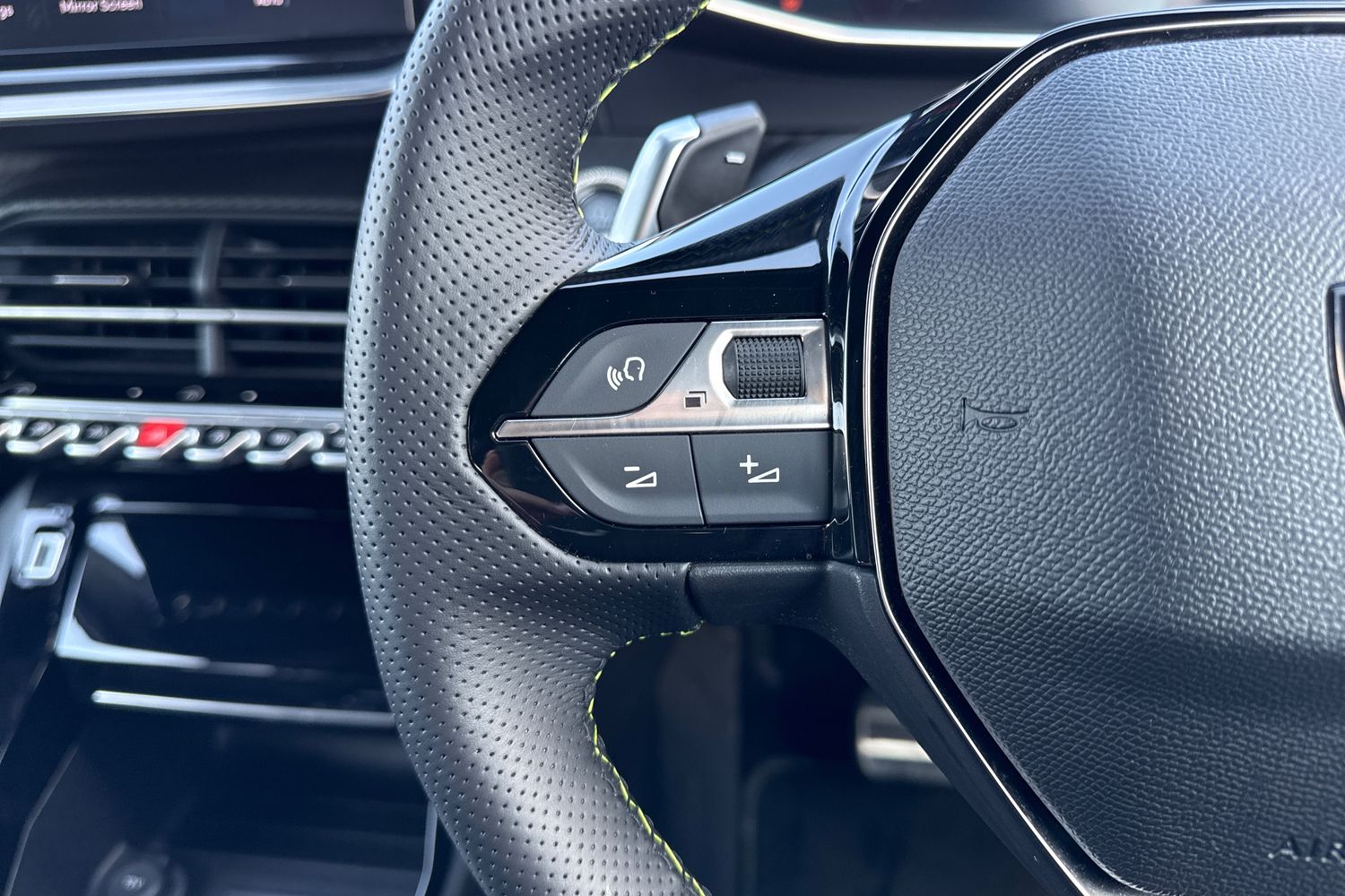 Used Peugeot 2008 2024 for sale - 78155014: Photo 39