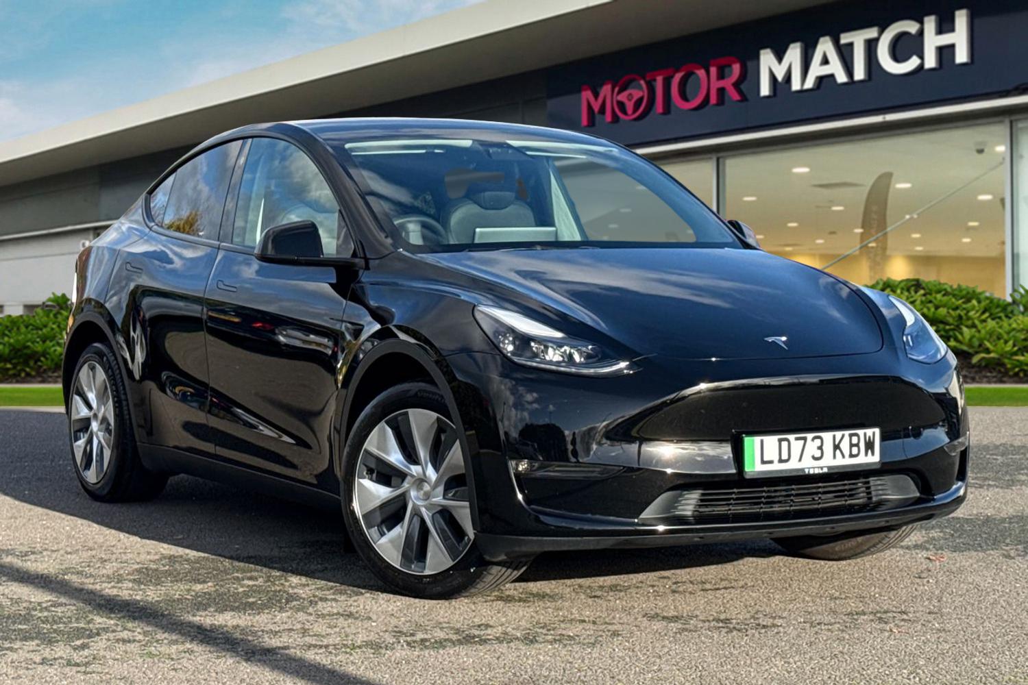 Used Tesla Model Y 2024 for sale - 76576192: Photo 1