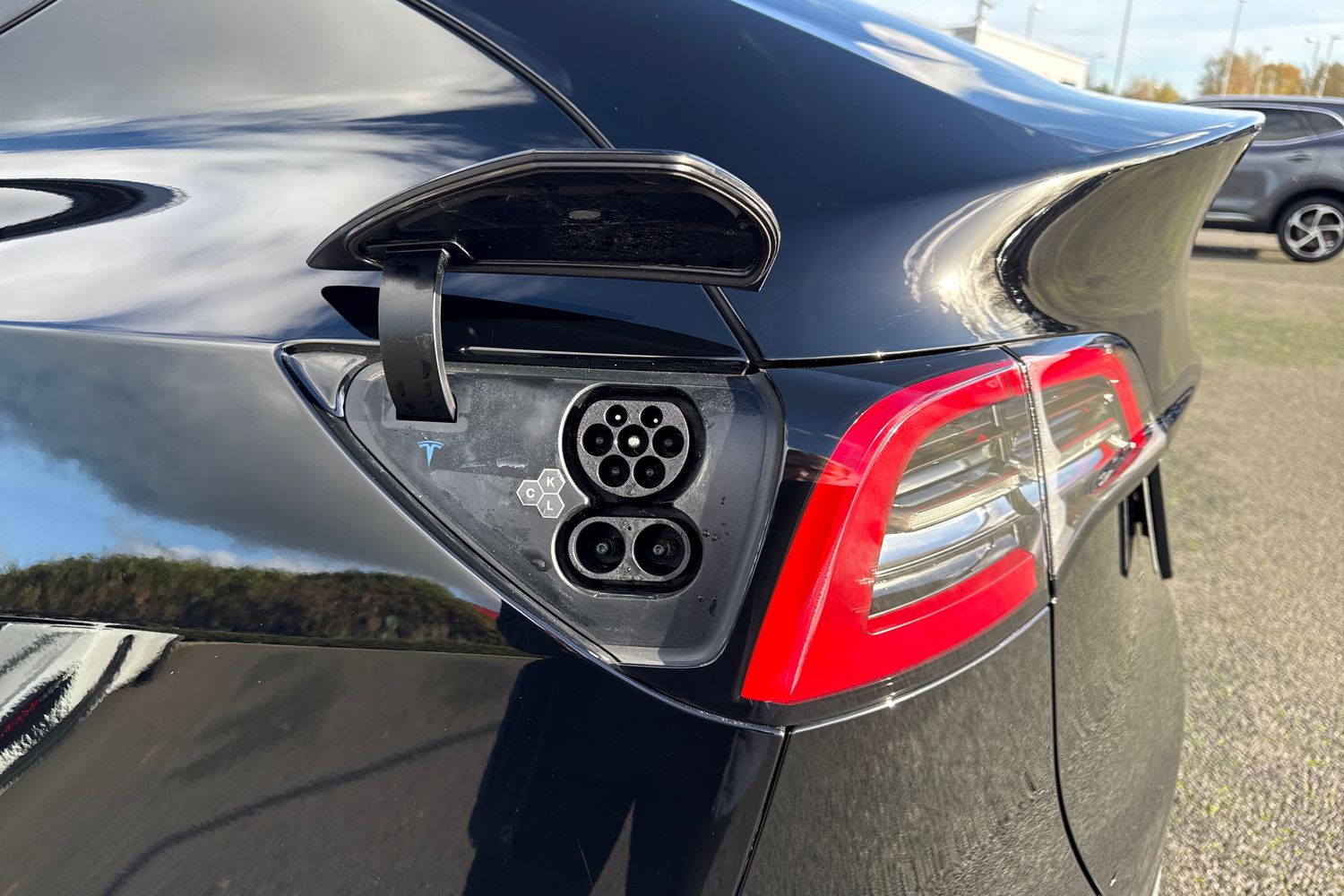 Used Tesla Model Y 2024 for sale - 76576192: Photo 25