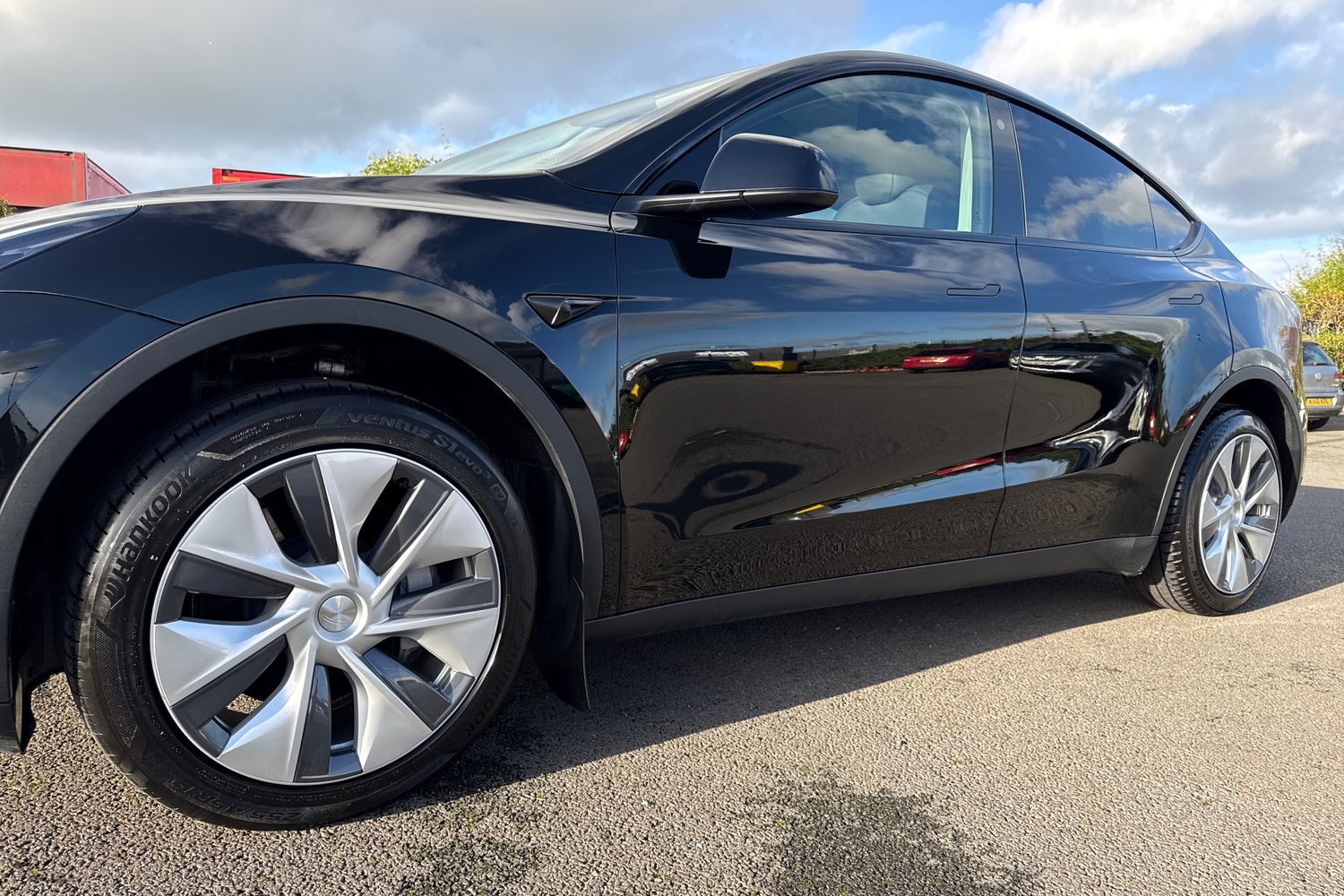 Used Tesla Model Y 2024 for sale - 76576192: Photo 29