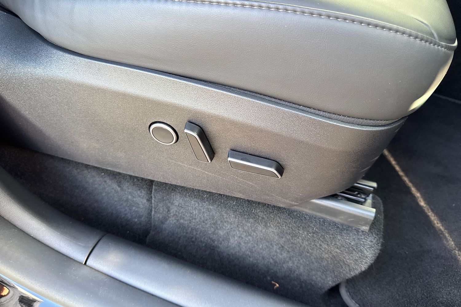 Used Tesla Model Y 2024 for sale - 76576192: Photo 38