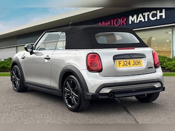 Used MINI Convertible 2024 for sale - 77774018: Photo