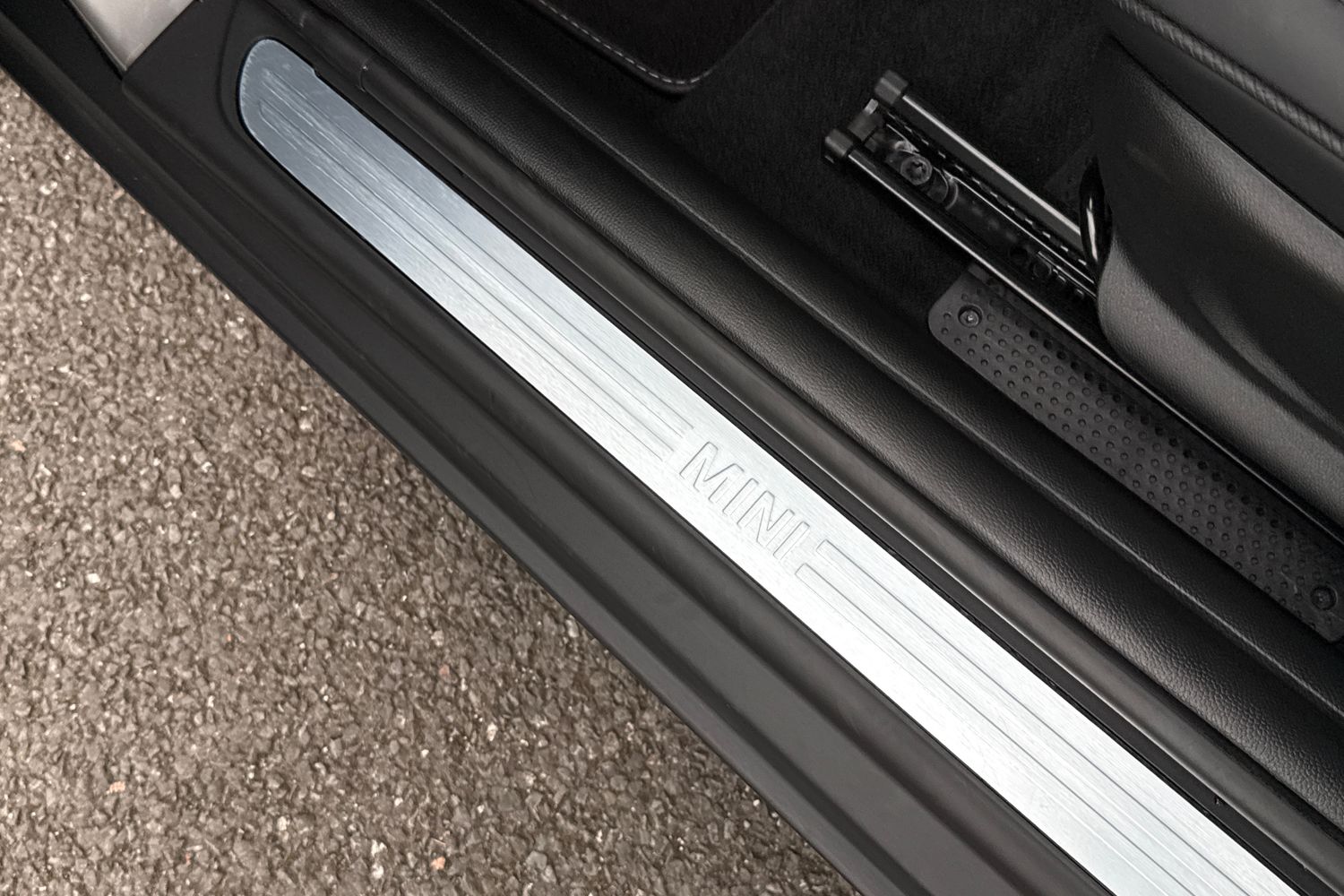 Used MINI Convertible 2024 for sale - 77774018: Photo 36