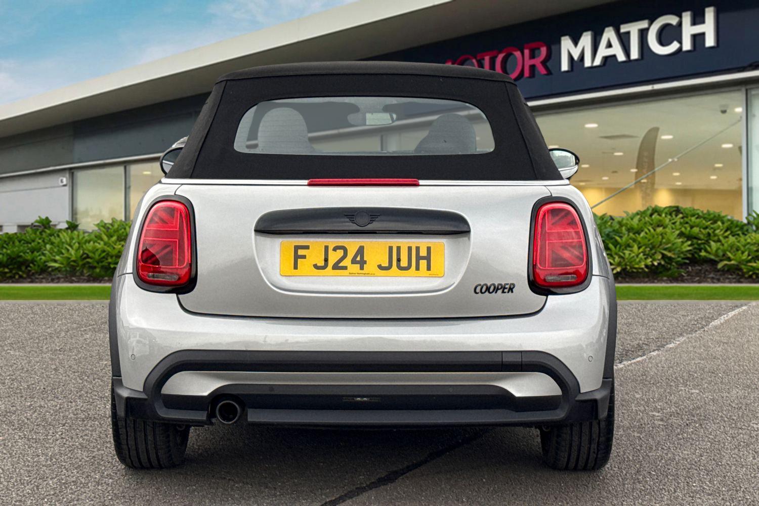 Used MINI Convertible 2024 for sale - 77774018: Photo 4