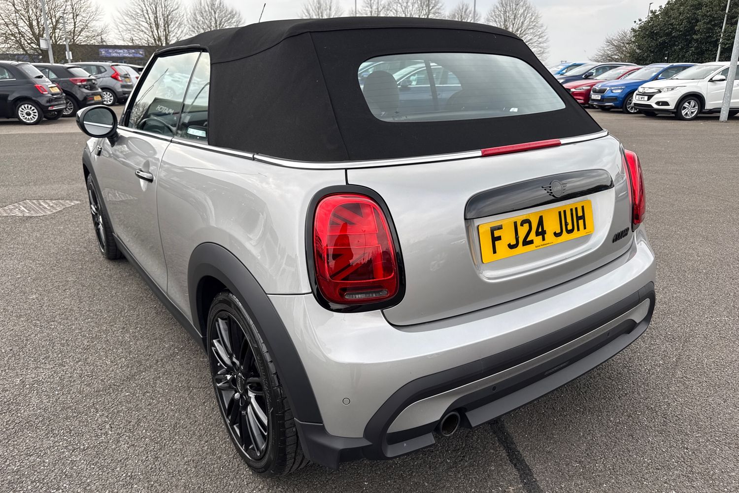 Used MINI Convertible 2024 for sale - 77774018: Photo 8