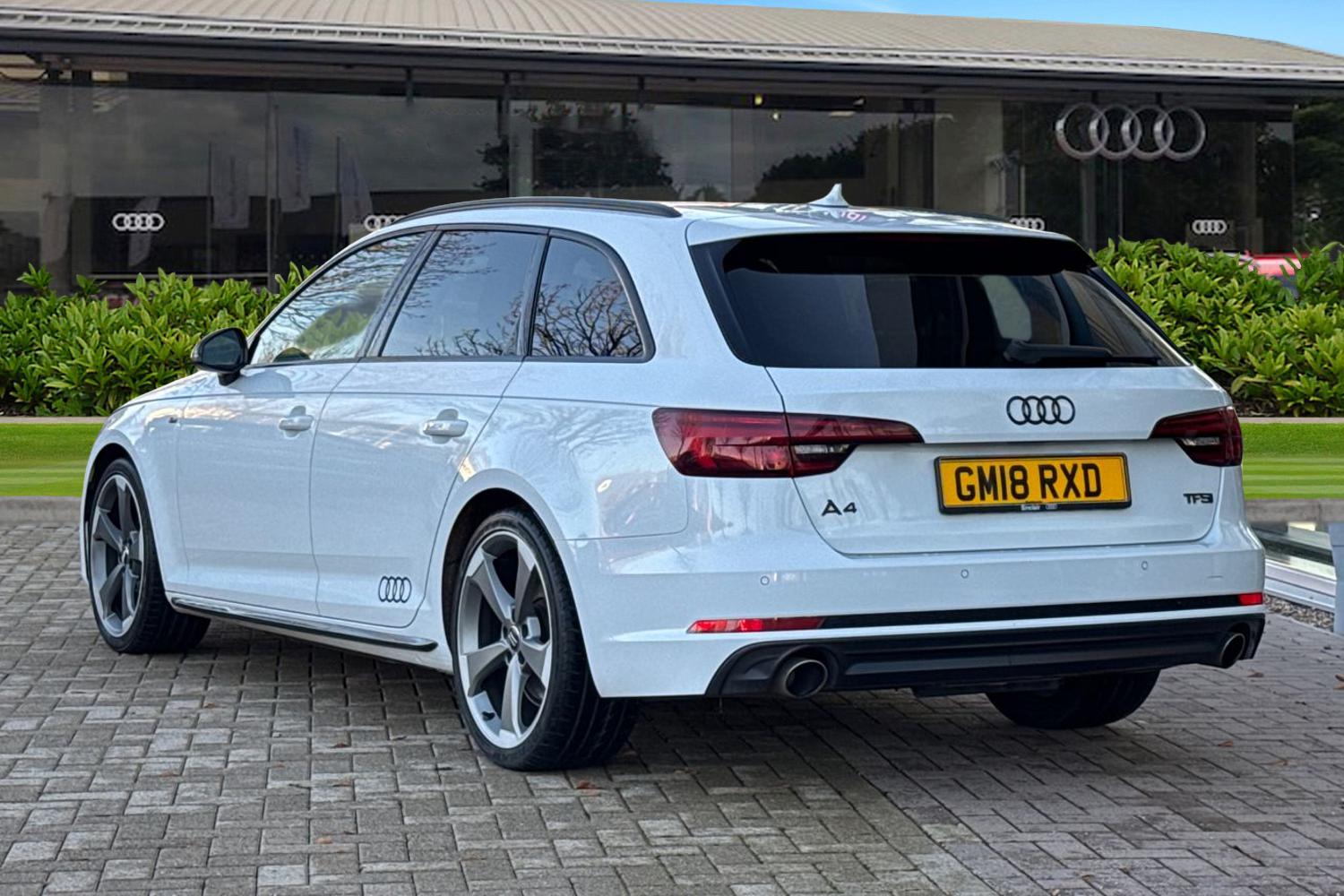 Used Audi A4 2018 for sale - 76746328: Photo 2