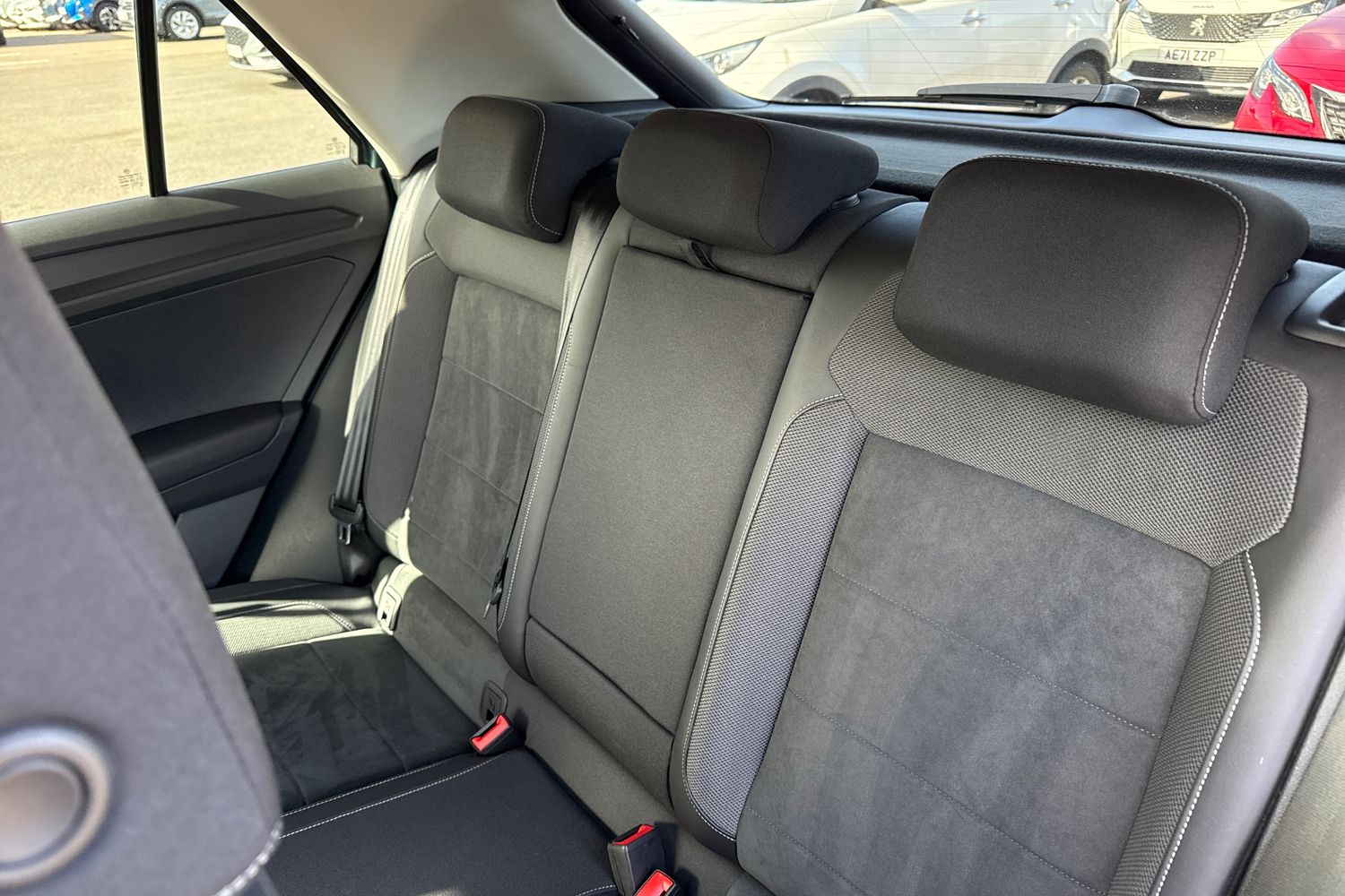 Used Volkswagen T-Roc 2023 for sale - 78065181: Photo 19