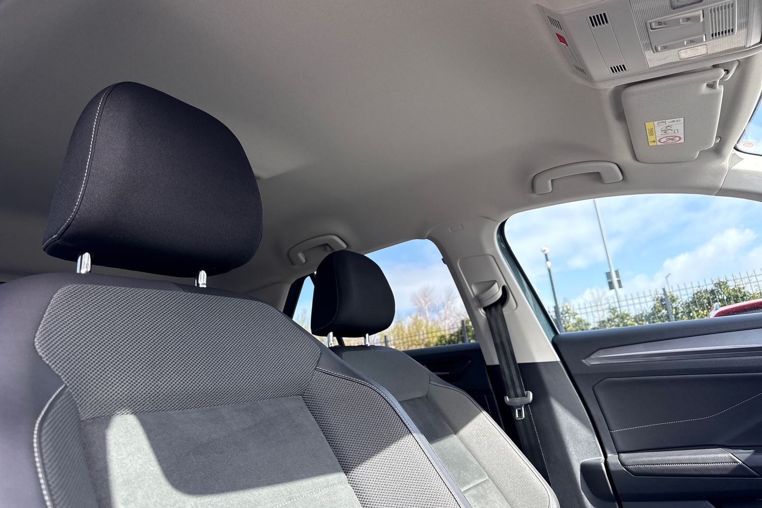 Used Volkswagen T-Roc 2023 for sale - 78065181: Photo 24