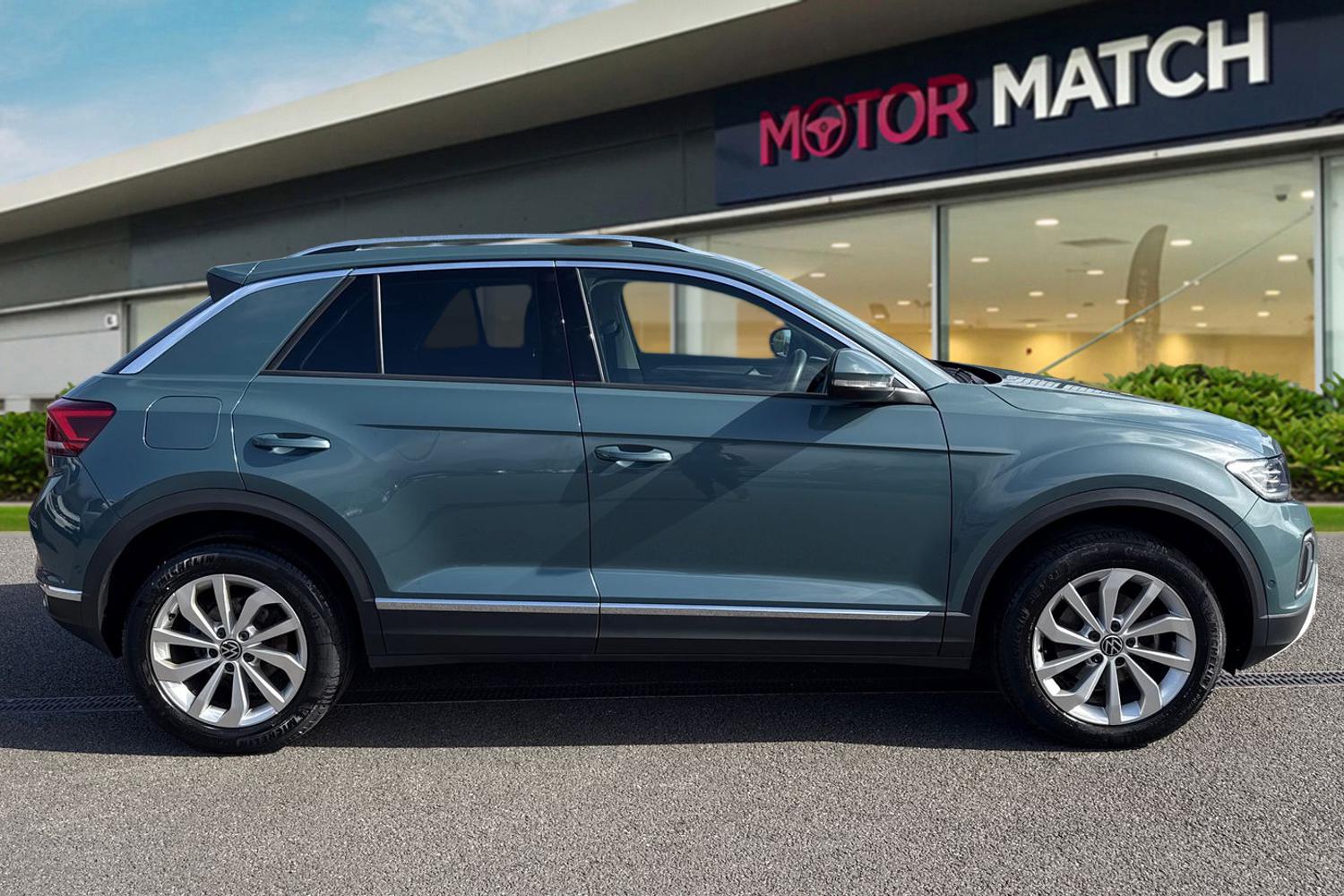 Used Volkswagen T-Roc 2023 for sale - 78065181: Photo 3
