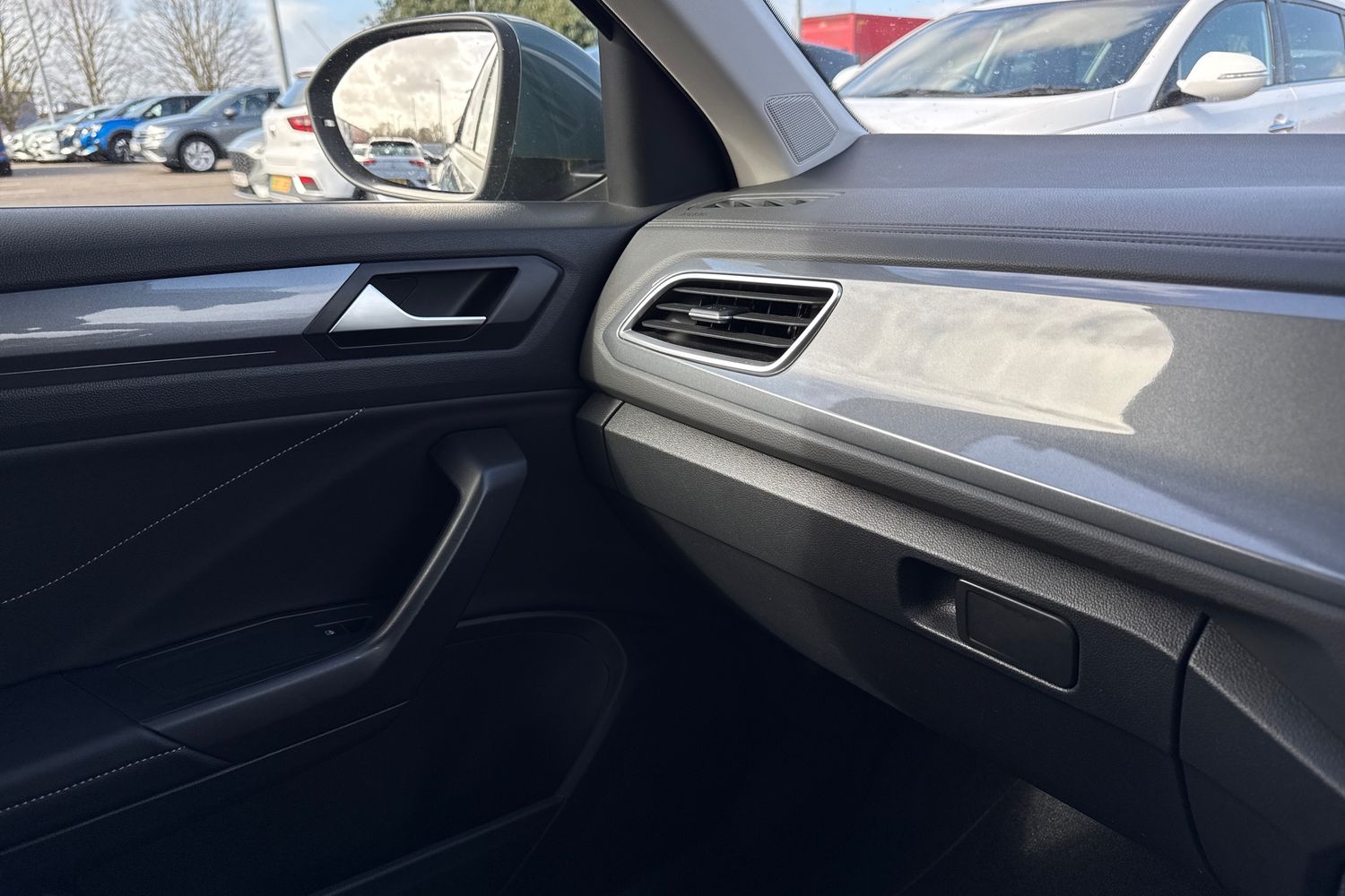 Used Volkswagen T-Roc 2023 for sale - 78065181: Photo 59