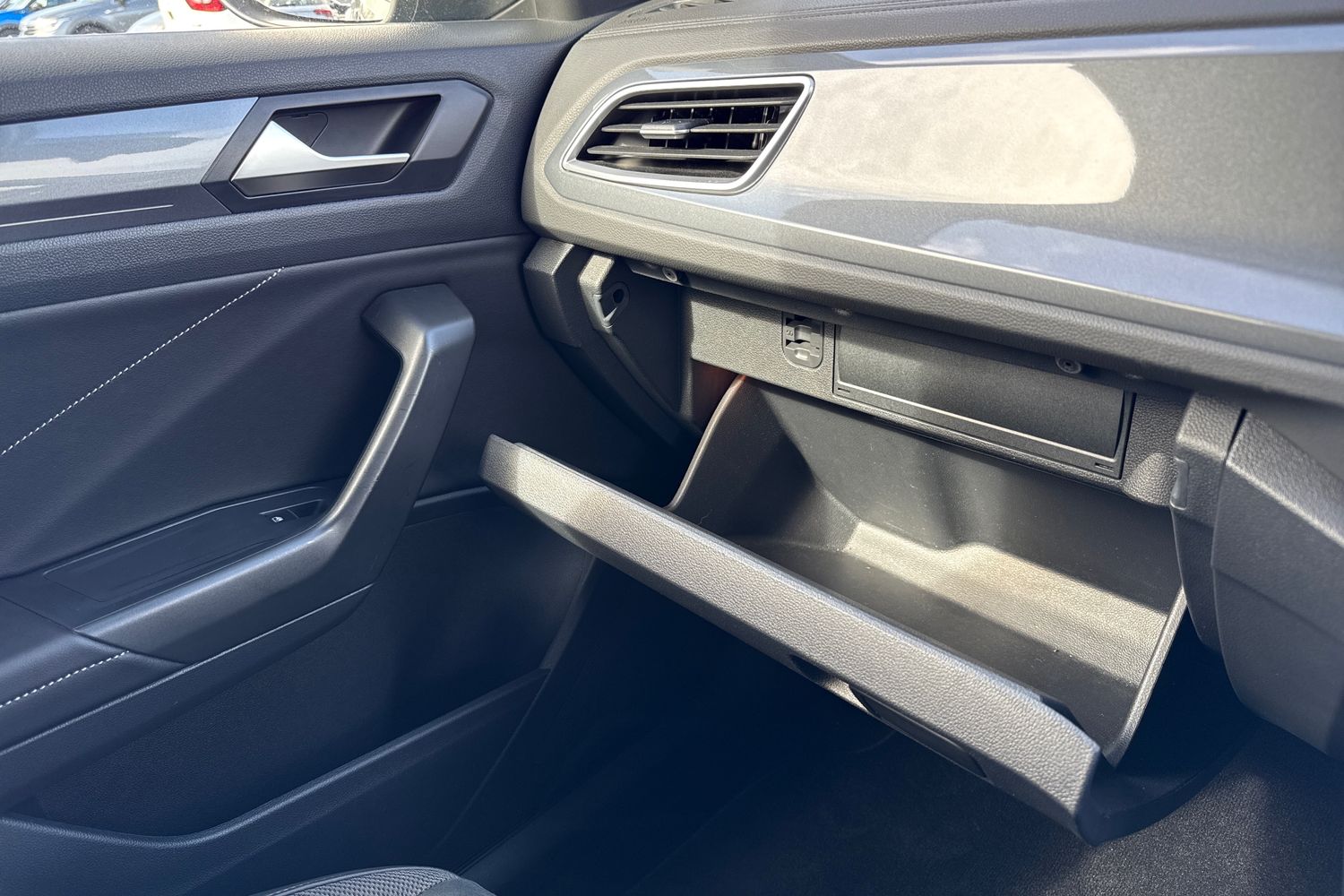 Used Volkswagen T-Roc 2023 for sale - 78065181: Photo 60