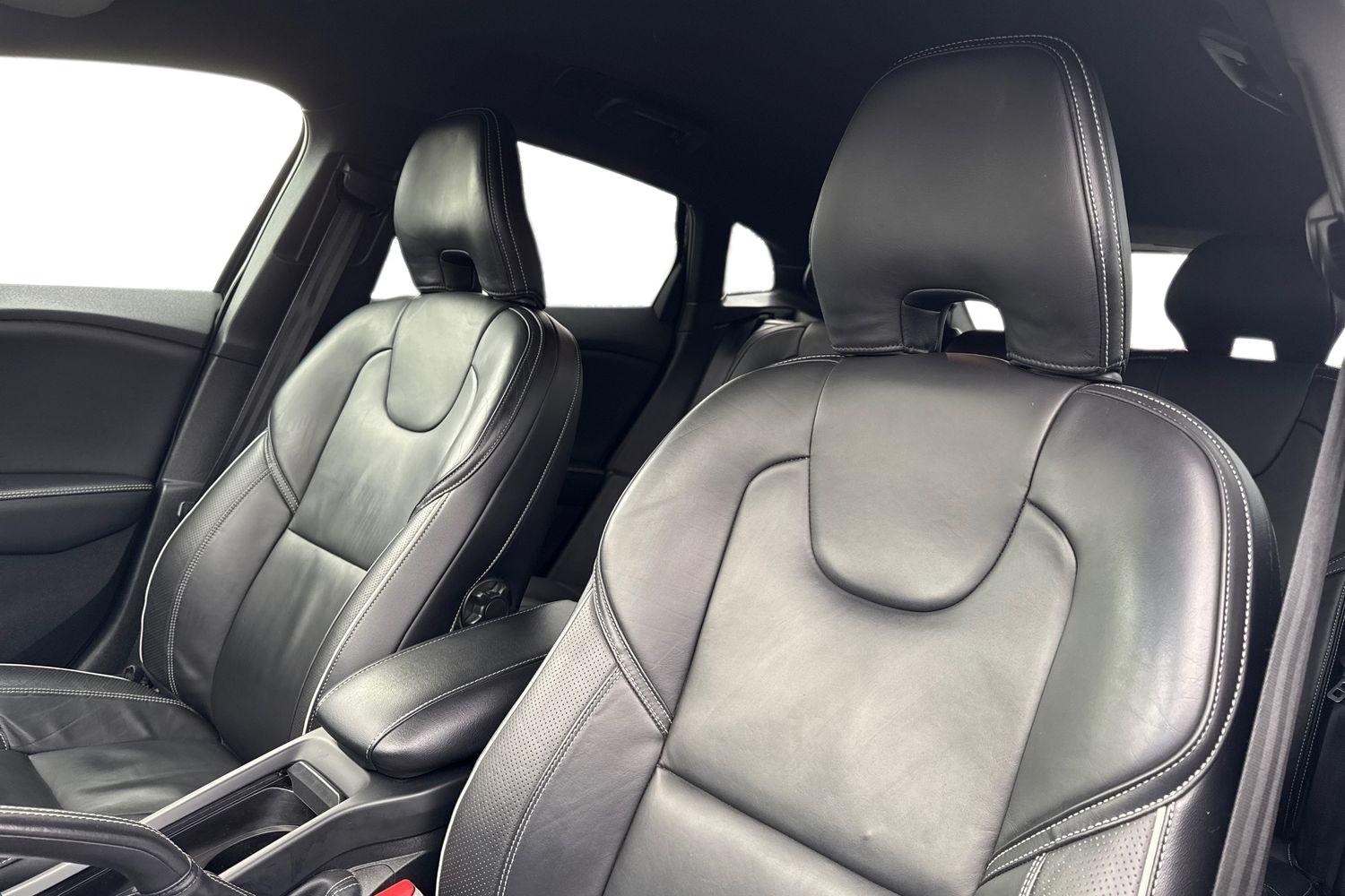 Used Volvo V40 2017 for sale - 77493938: Photo 16