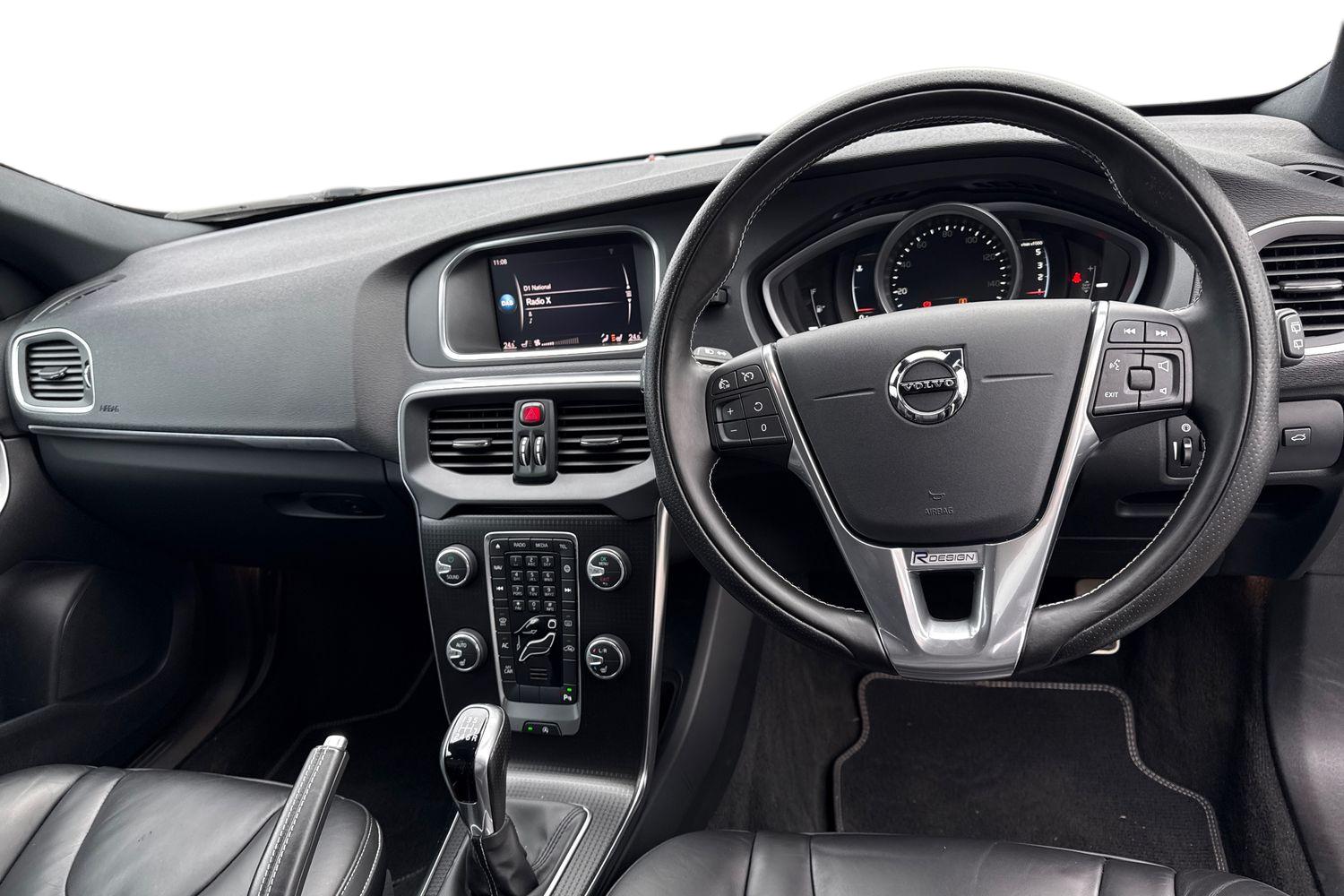 Used Volvo V40 2017 for sale - 77493938: Photo 18