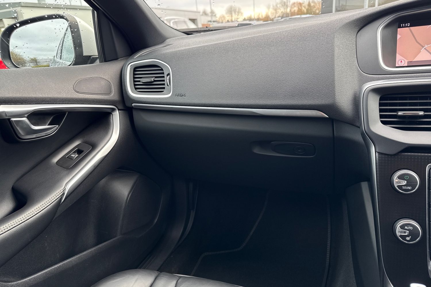 Used Volvo V40 2017 for sale - 77493938: Photo 20