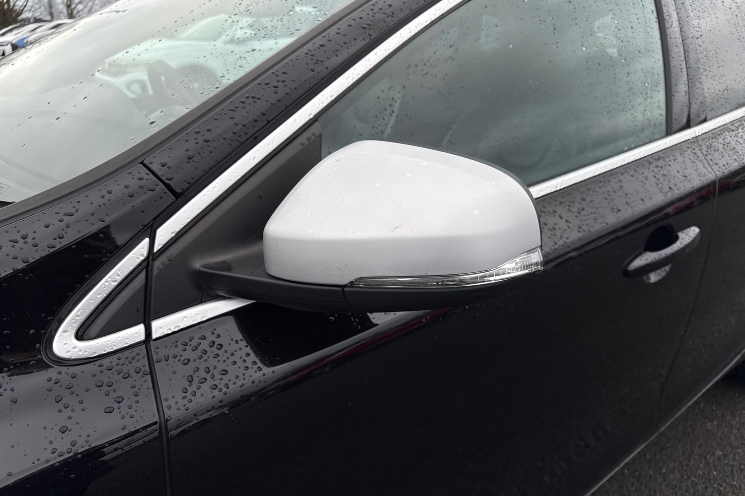 Used Volvo V40 2017 for sale - 77493938: Photo 29