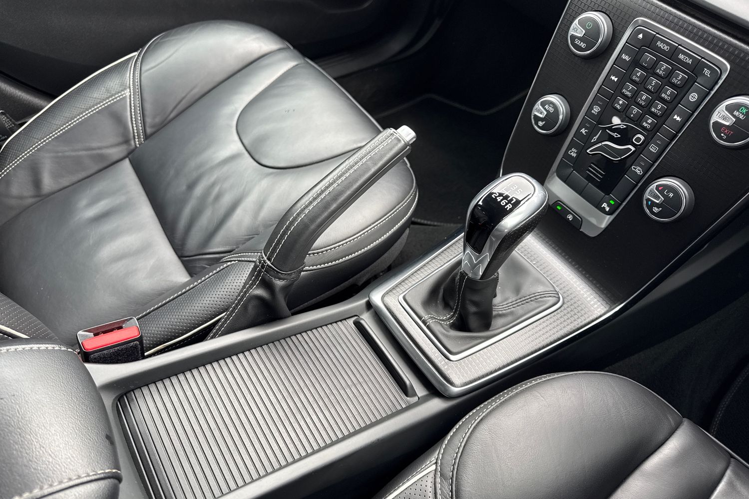 Used Volvo V40 2017 for sale - 77493938: Photo 58