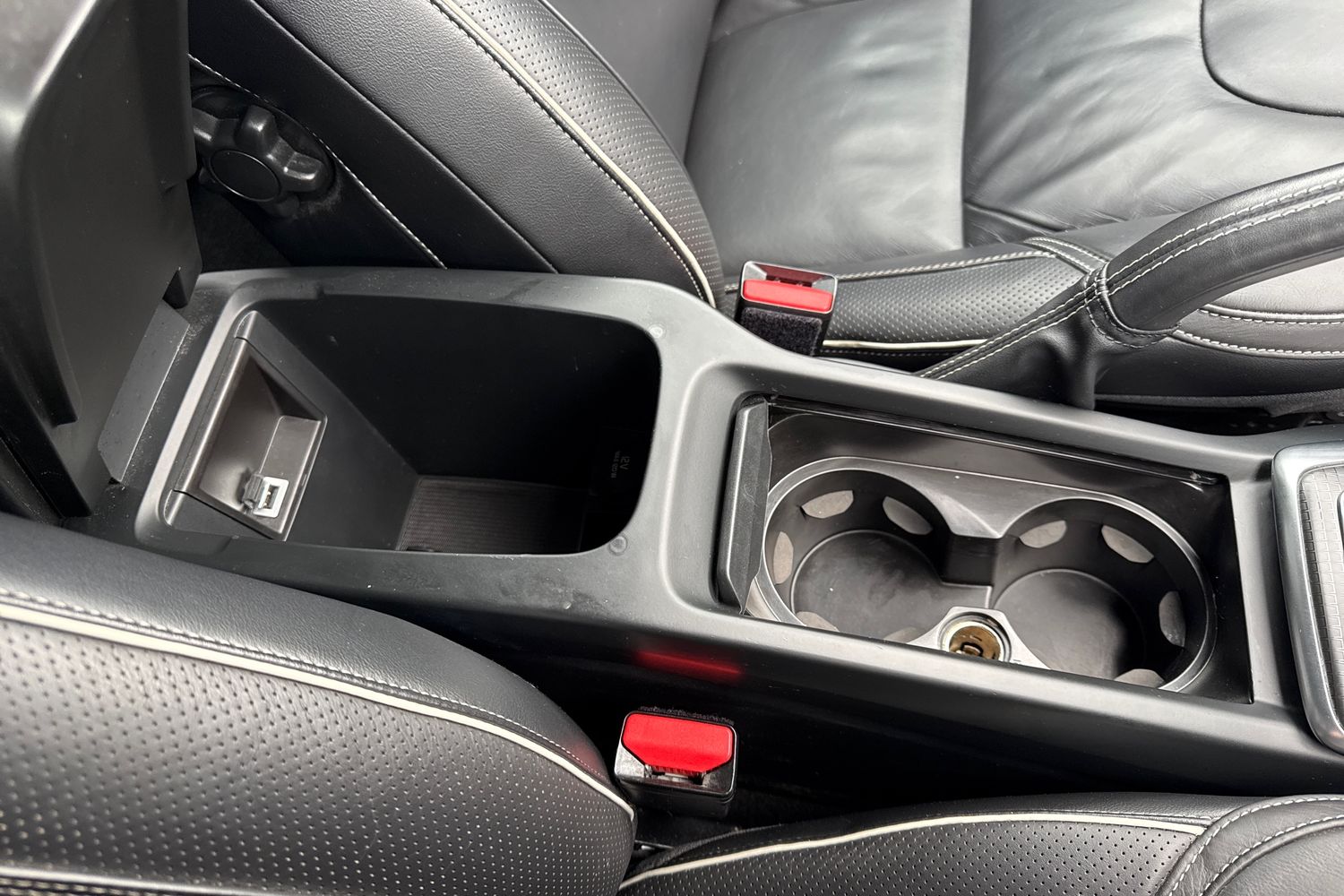 Used Volvo V40 2017 for sale - 77493938: Photo 60