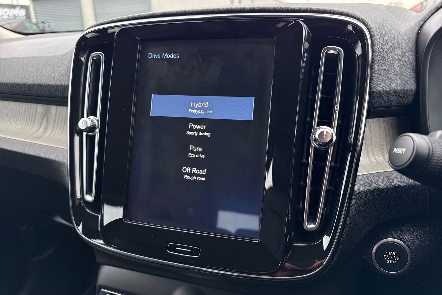 Used Volvo XC40 2020 for sale - 77337227: Photo 52