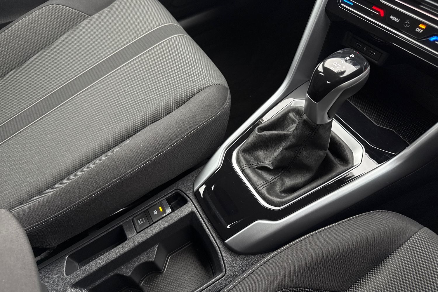 Used Volkswagen T-Roc 2023 for sale - 77686929: Photo 23