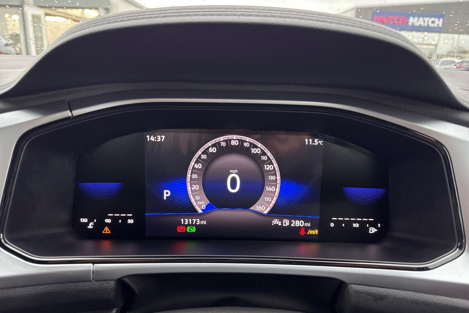 Used Volkswagen T-Roc 2023 for sale - 77686929: Photo 43