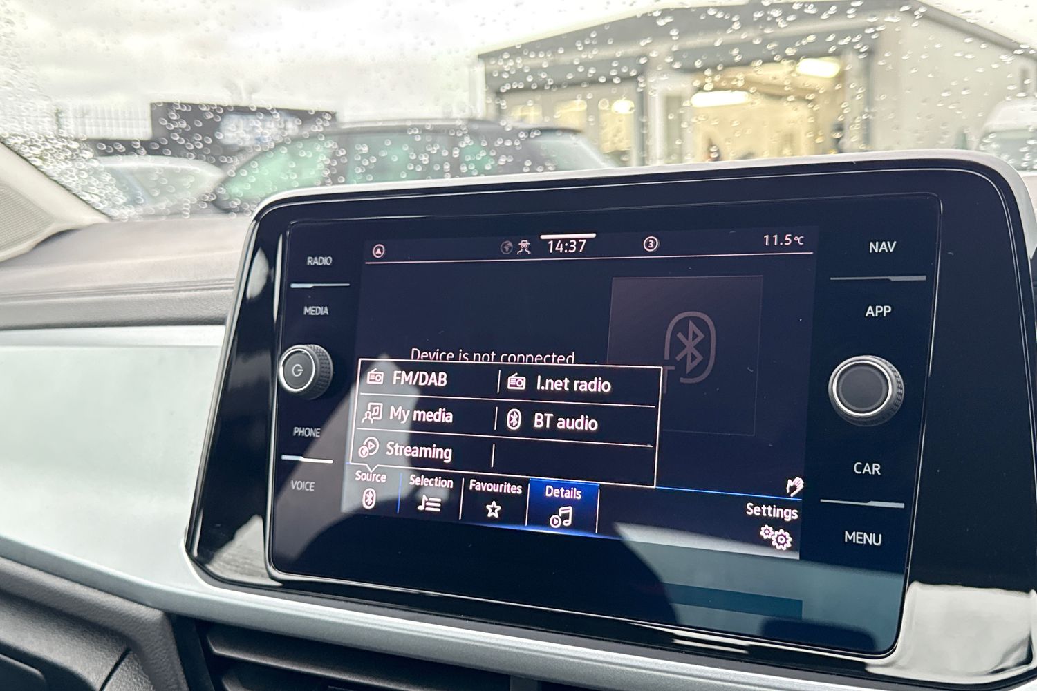 Used Volkswagen T-Roc 2023 for sale - 77686929: Photo 46