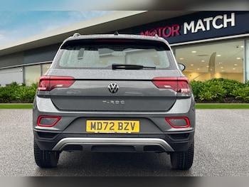 Used Volkswagen T-Roc 2023 for sale - 77686929: Photo