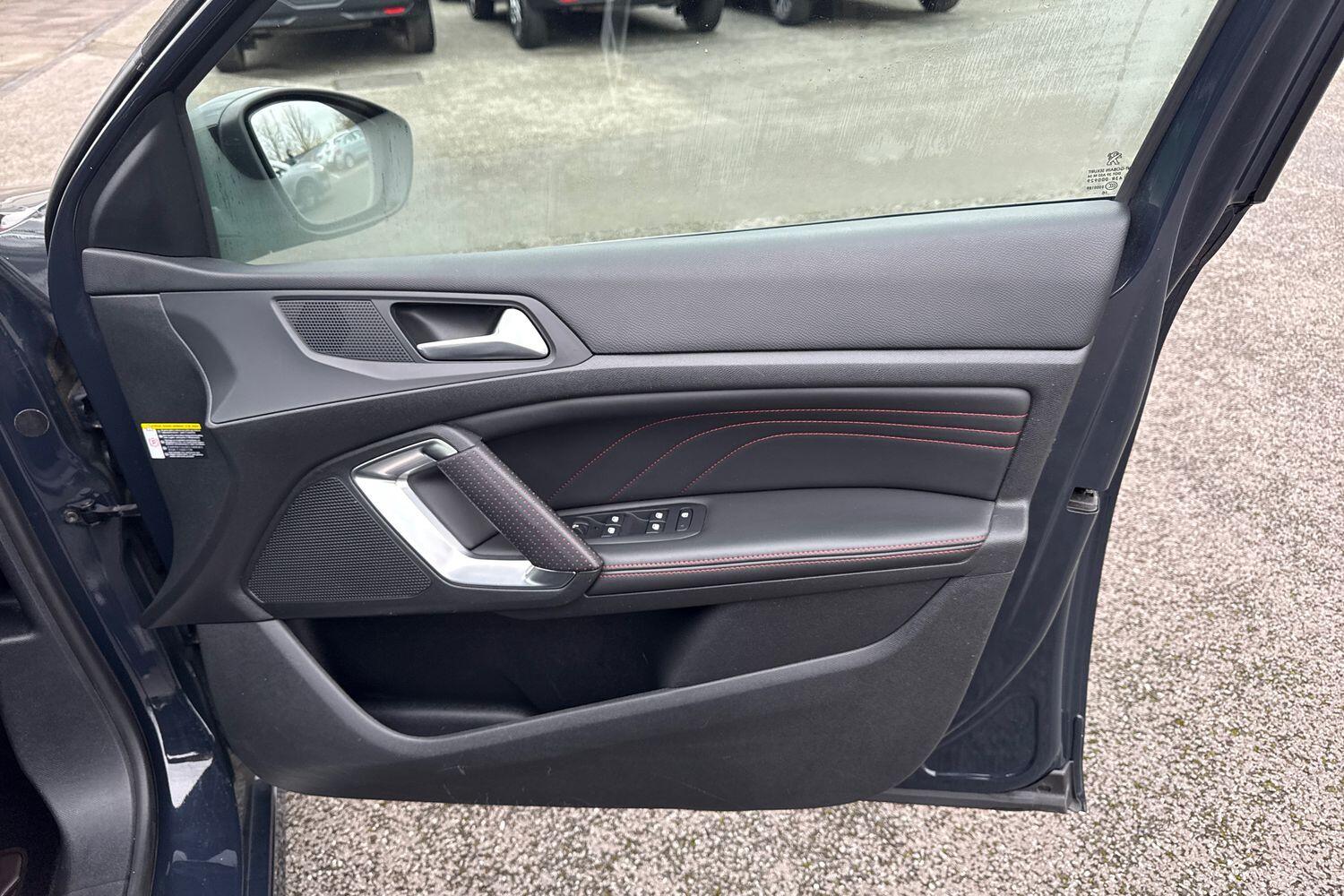 Used Peugeot 308 2016 for sale - 77417755: Photo 17