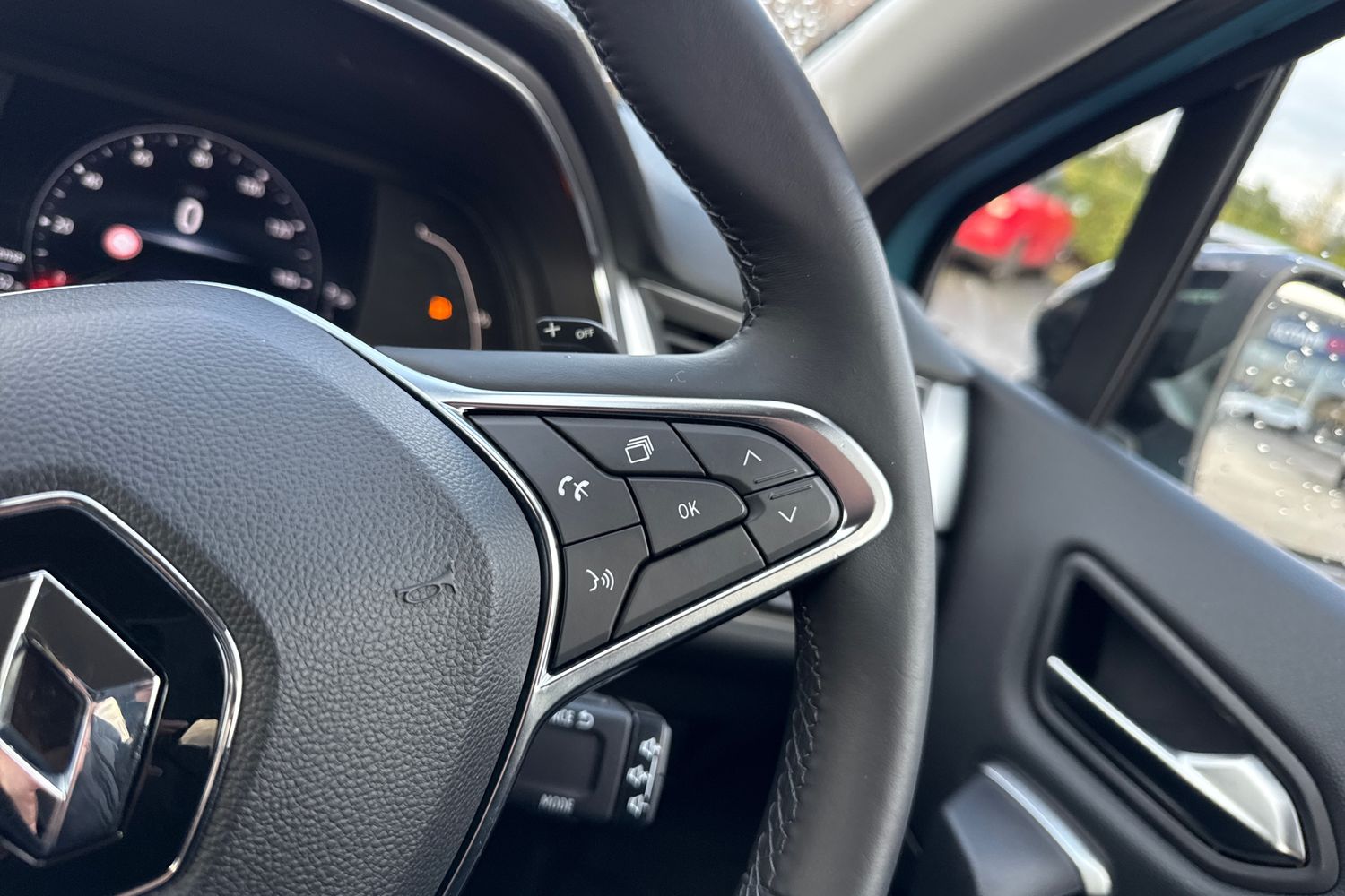 Used Renault Captur 2020 for sale - 76979061: Photo 39