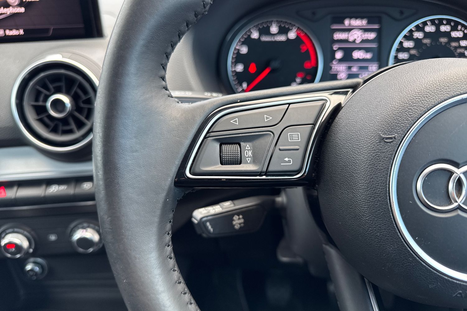 Used Audi Q2 2018 for sale - 76876008: Photo 39