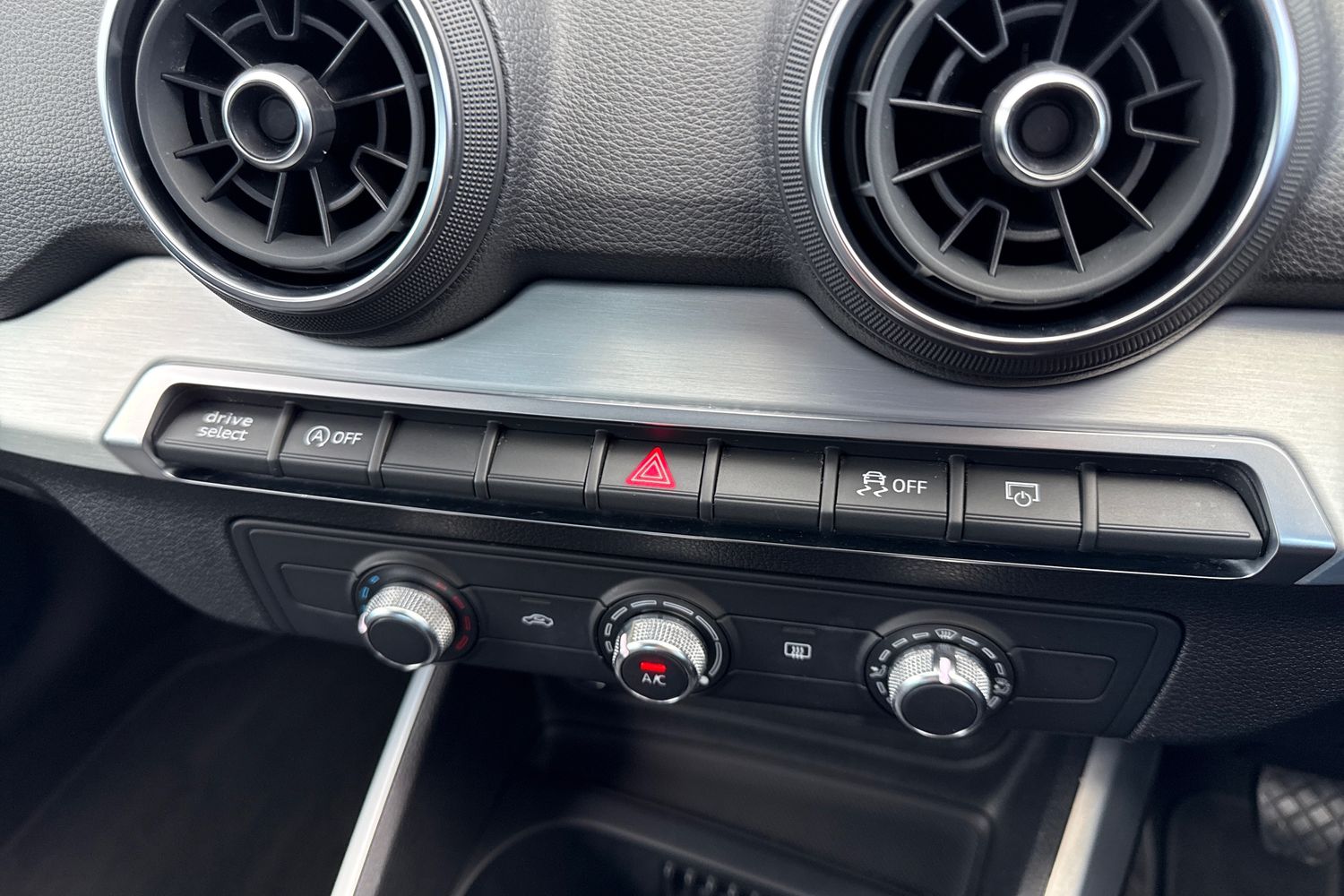 Used Audi Q2 2018 for sale - 76876008: Photo 53