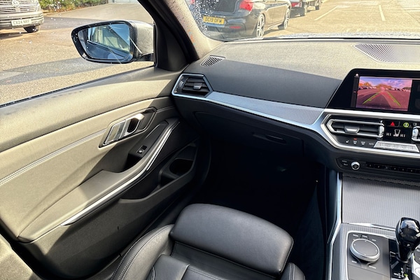 Used BMW 3 Series 2021 for sale - 76346459: Photo 19