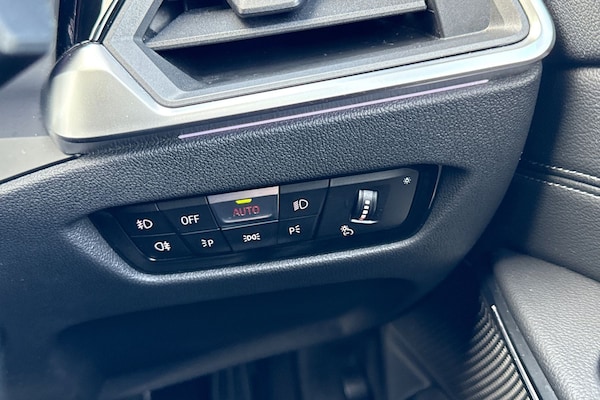 Used BMW 3 Series 2021 for sale - 76346459: Photo 43