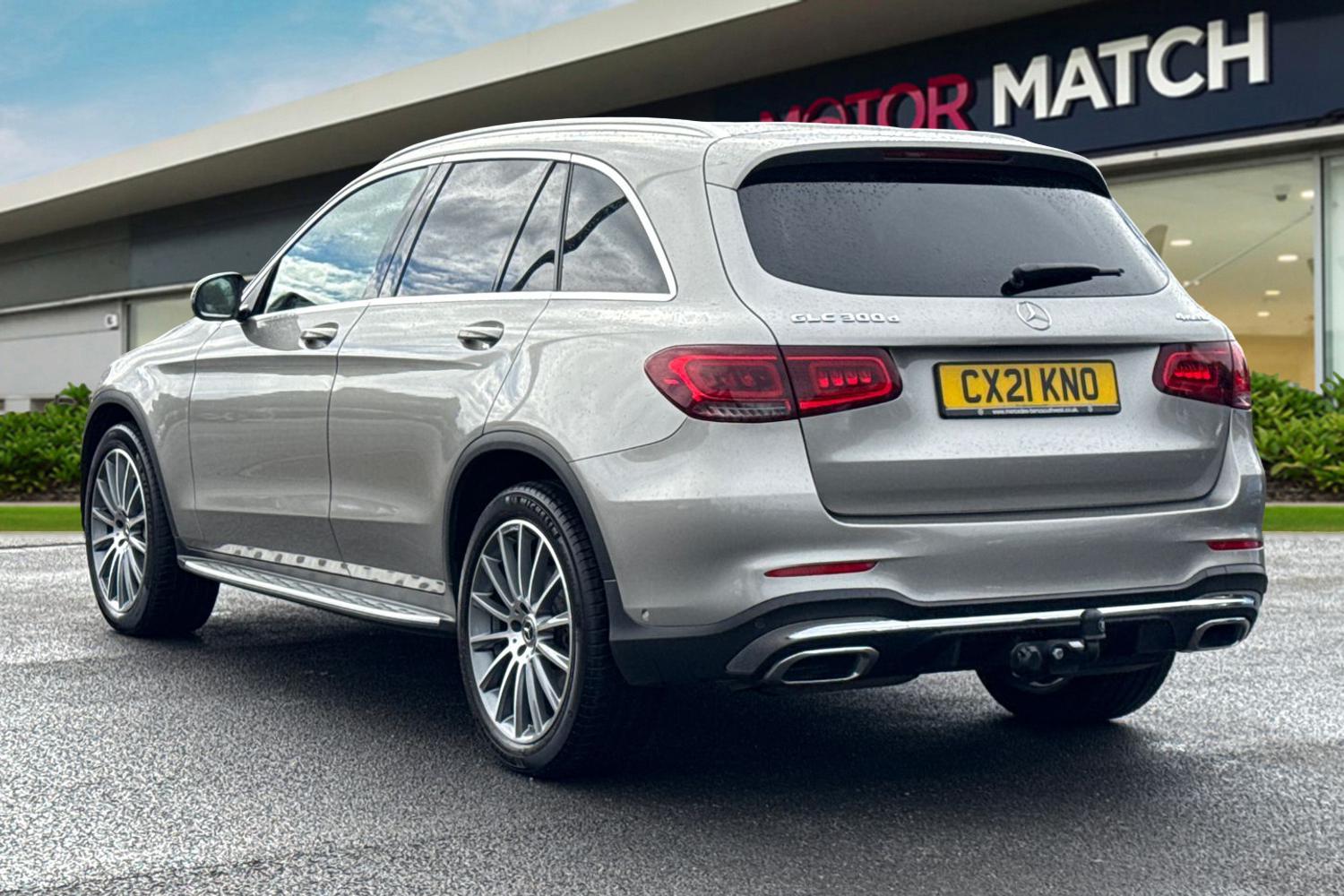 Used Mercedes-Benz GLC 2021 for sale - 76495371: Photo 2