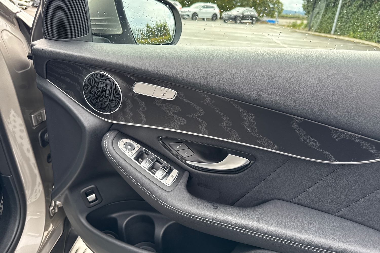 Used Mercedes-Benz GLC 2021 for sale - 76495371: Photo 21